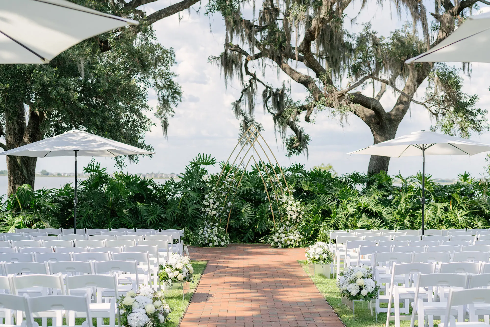 Well-dressed group at an elegant Central Florida outdoor event